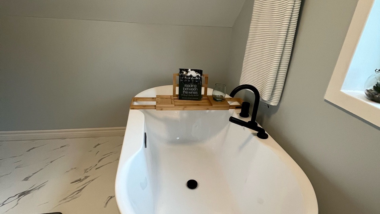 Photo of Bathroom in Kettle Point 44
