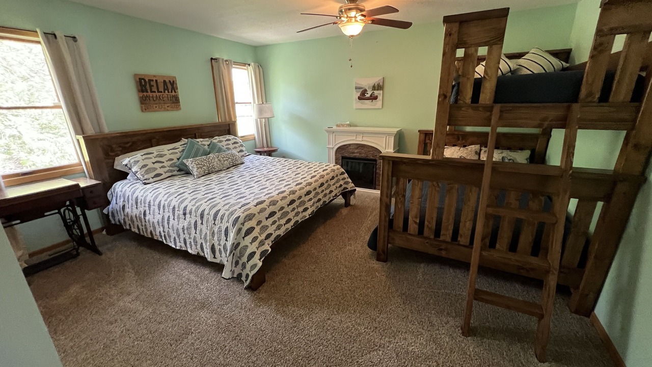 Photo of Bedroom in Longville