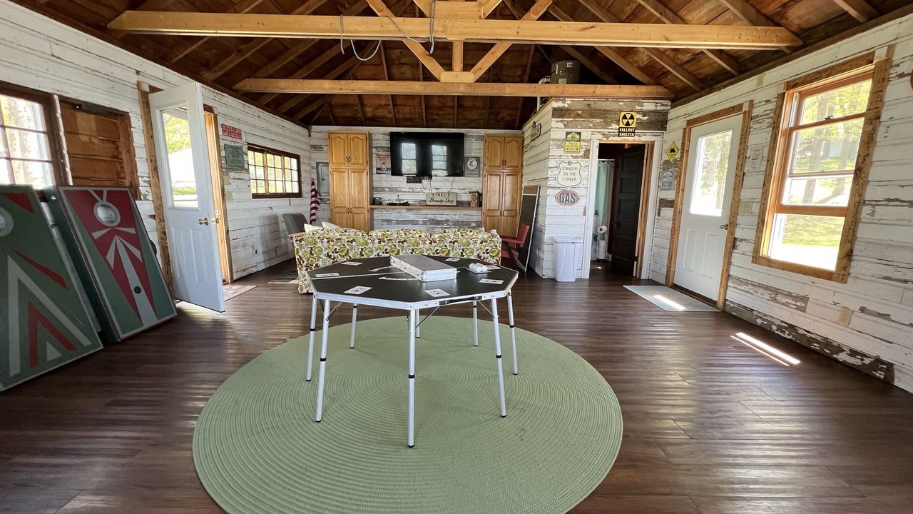 Photo of Bedroom in Longville