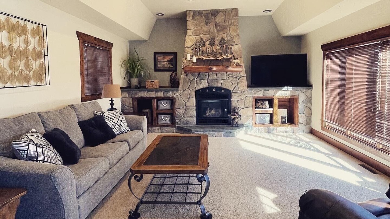 Photo of Livingroom in Deerwood