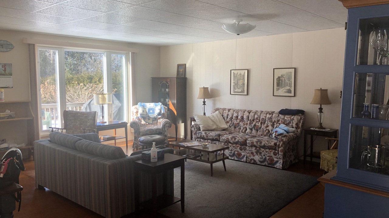 Photo of Livingroom in Rideau Lakes