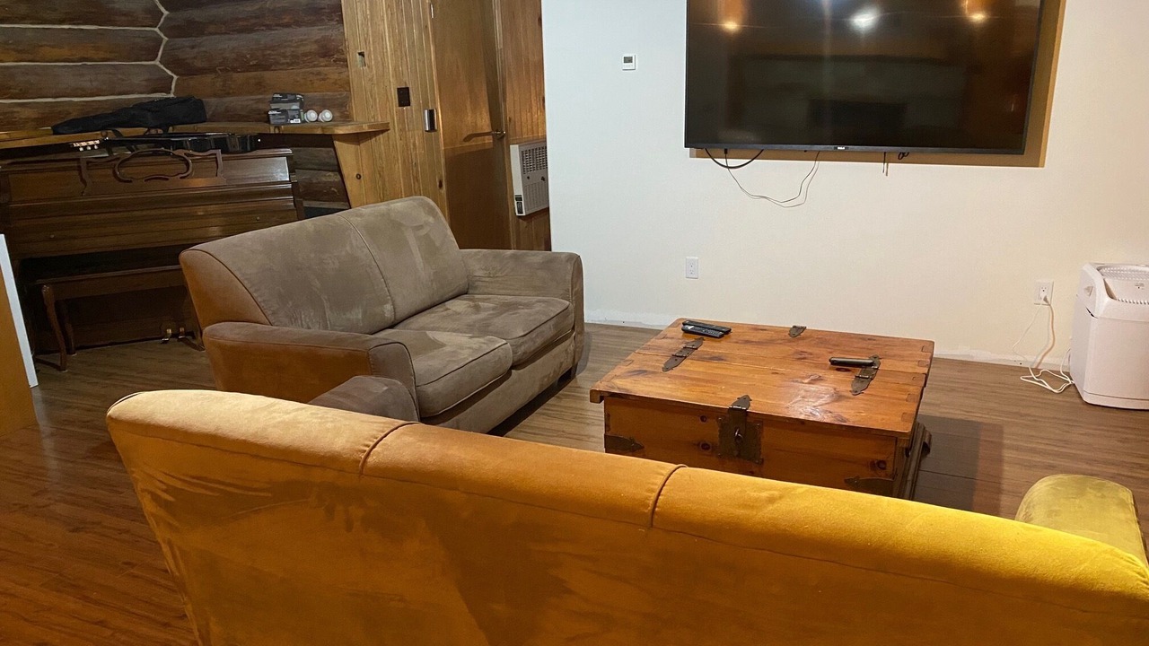 Photo of Livingroom in Petawawa