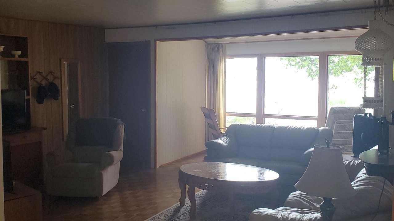 Photo of Livingroom in Manitoulin District