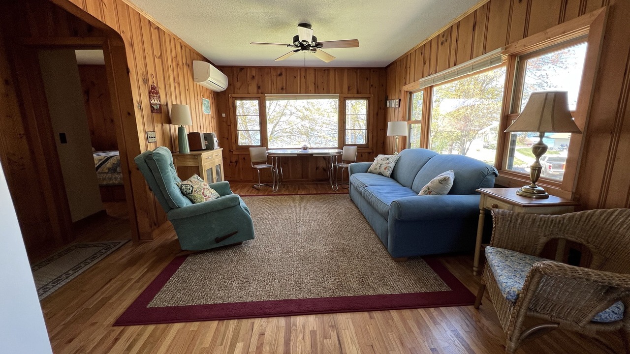 Photo of Livingroom in Longville