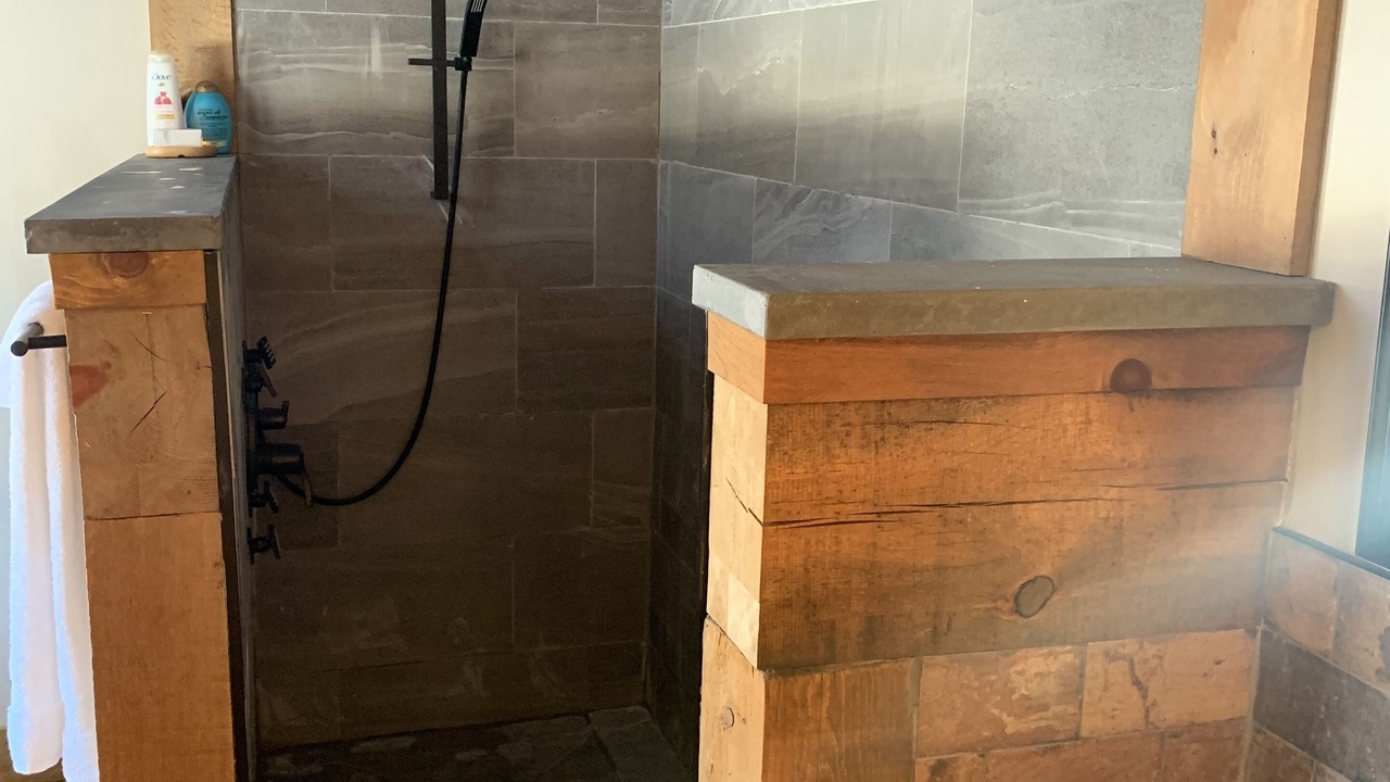 Photo of Bathroom in Calabogie