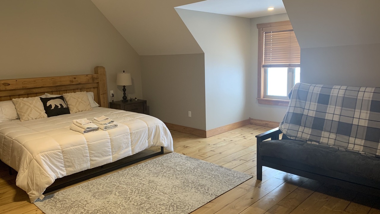 Photo of Bedroom in Calabogie