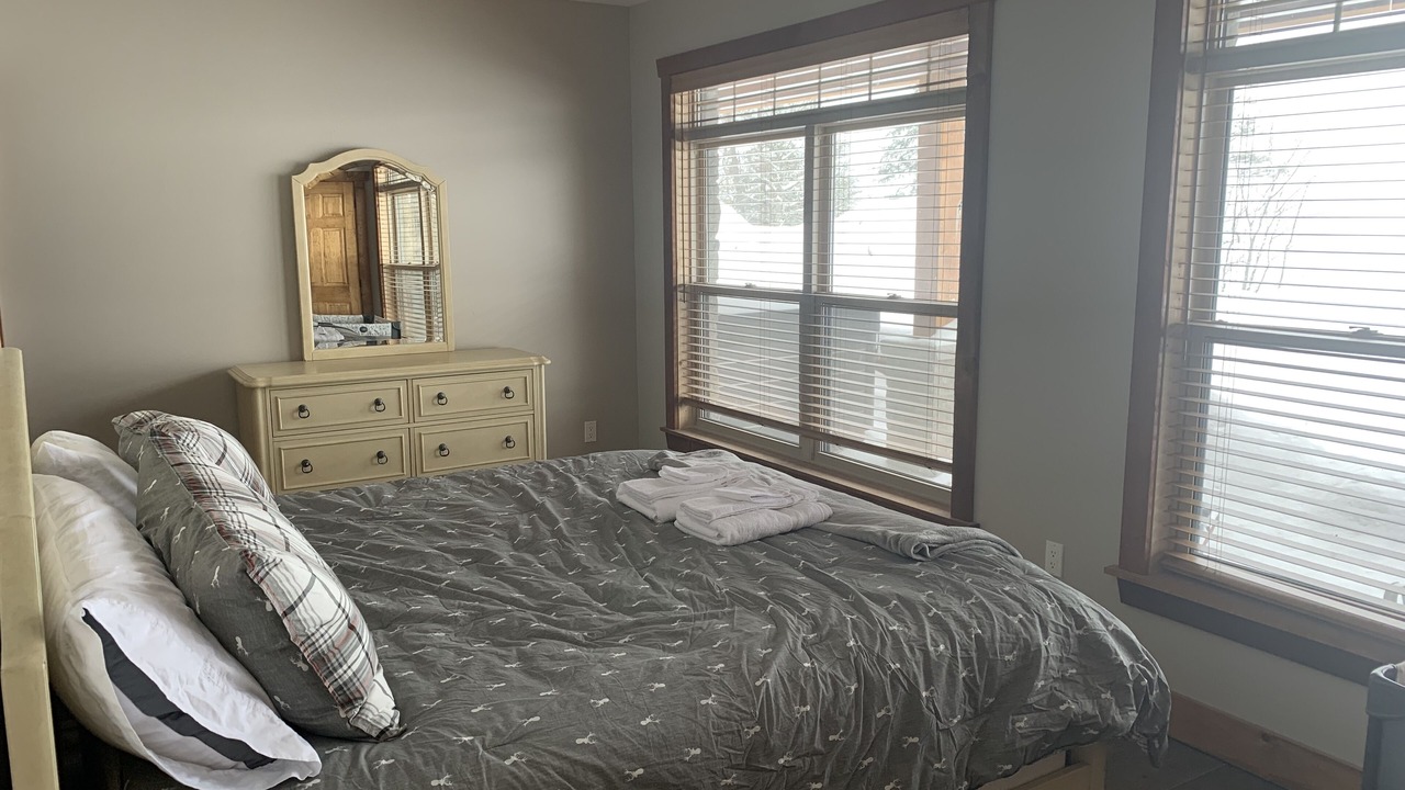 Photo of Bedroom in Calabogie