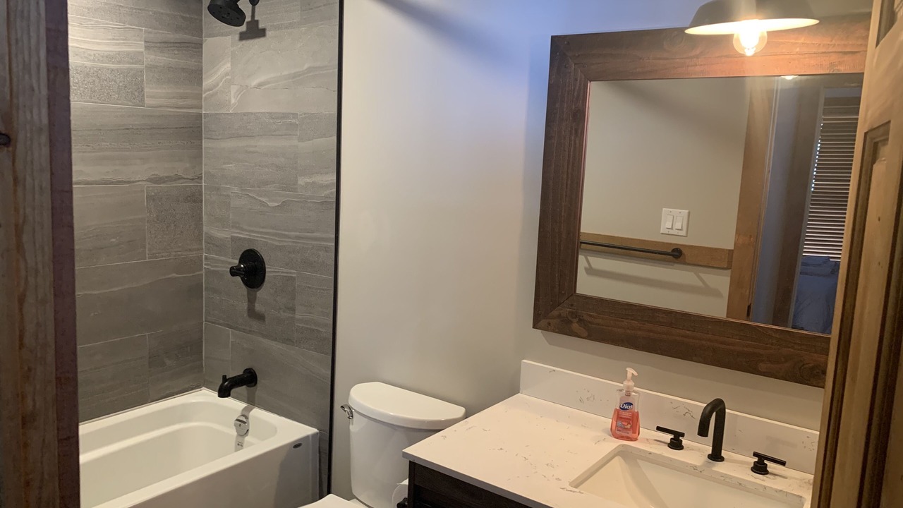 Photo of Bathroom in Calabogie