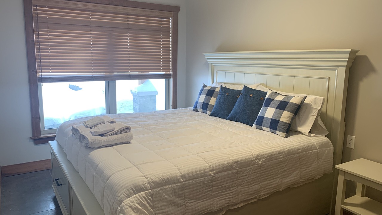 Photo of Bedroom in Calabogie
