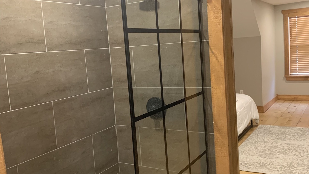 Photo of Bathroom in Calabogie