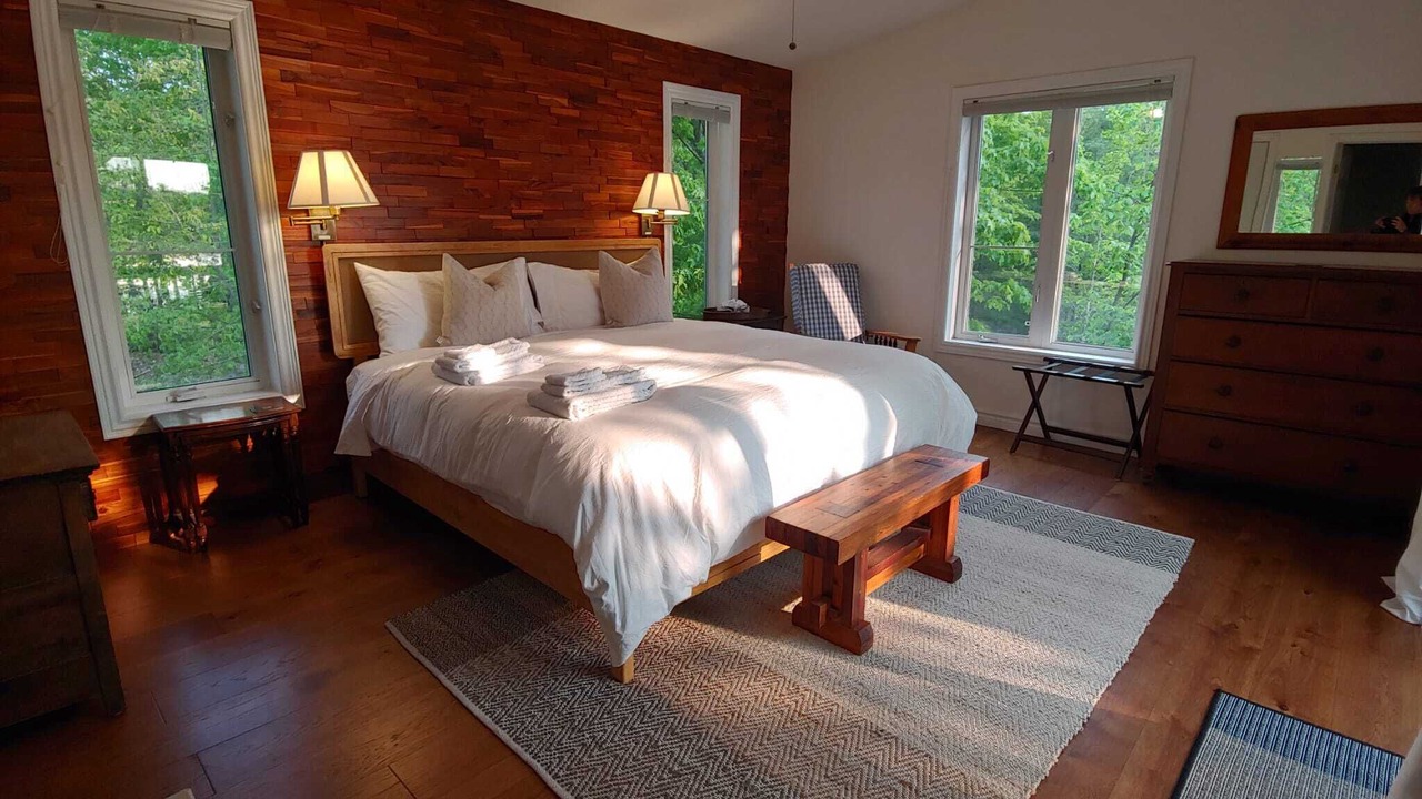 Photo of Bedroom in Frontenac