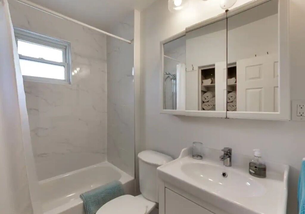 Photo of Bathroom in Port Weller West