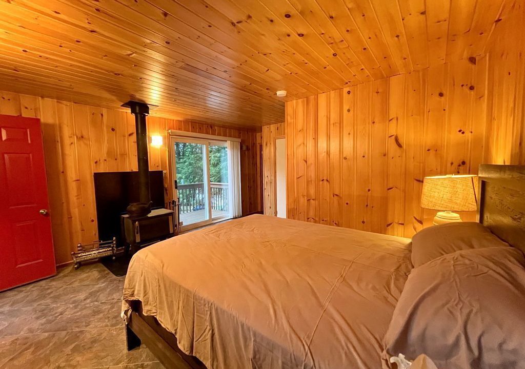 Photo of Bedroom in Georgian Bay