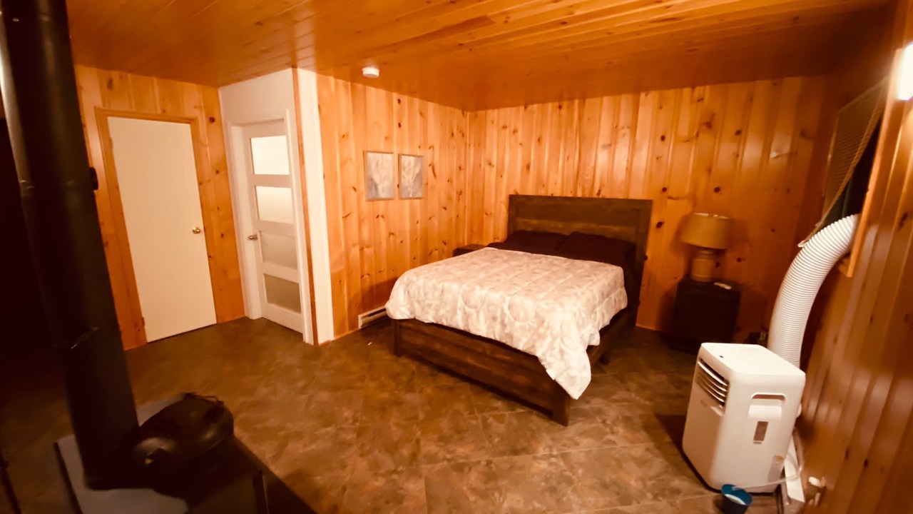 Photo of Bedroom in Georgian Bay