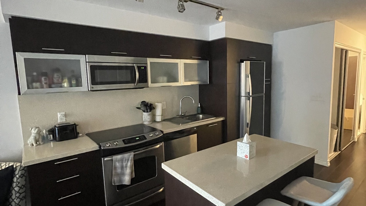 Photo of Kitchen in Bay Street Corridor