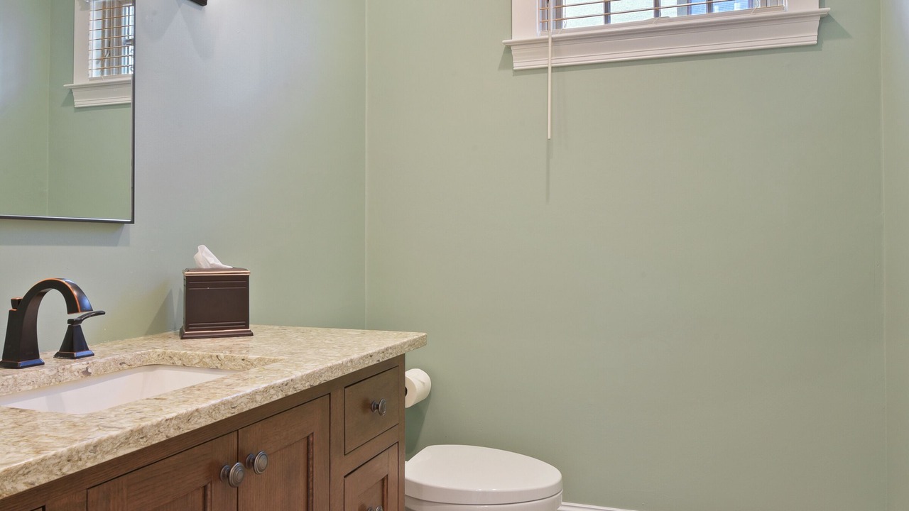 Photo of Bathroom in East Isles