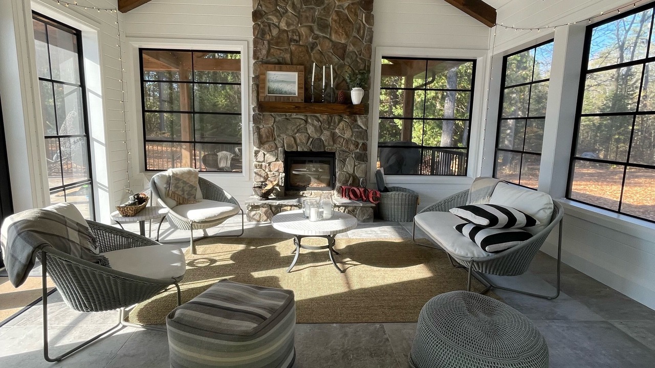 Photo of Livingroom in Trent Lakes