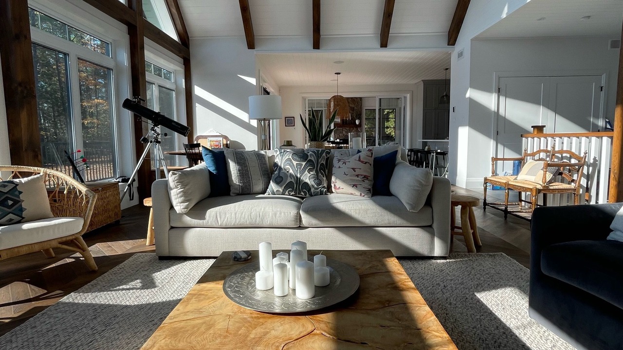 Photo of Livingroom in Trent Lakes