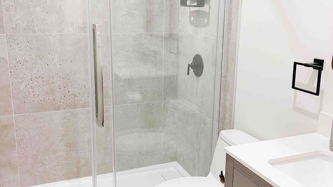 Photo of Bathroom in Long Point