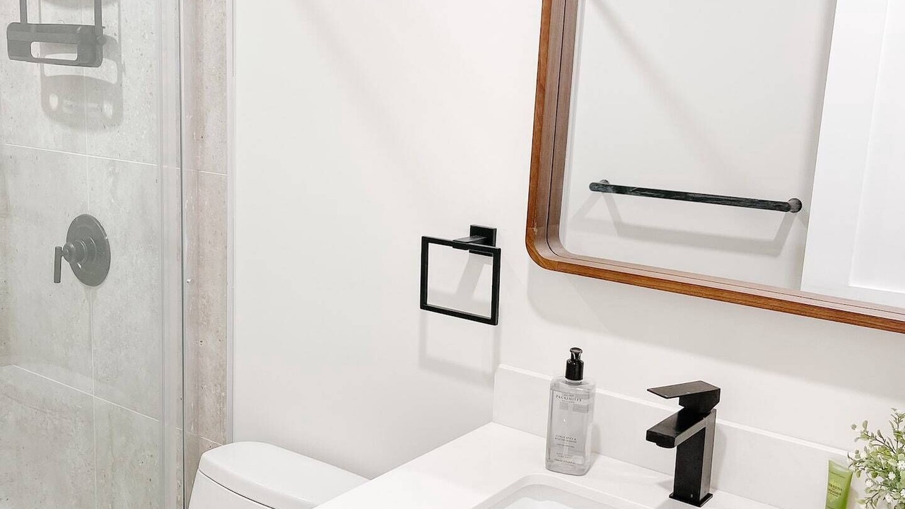 Photo of Bathroom in Long Point
