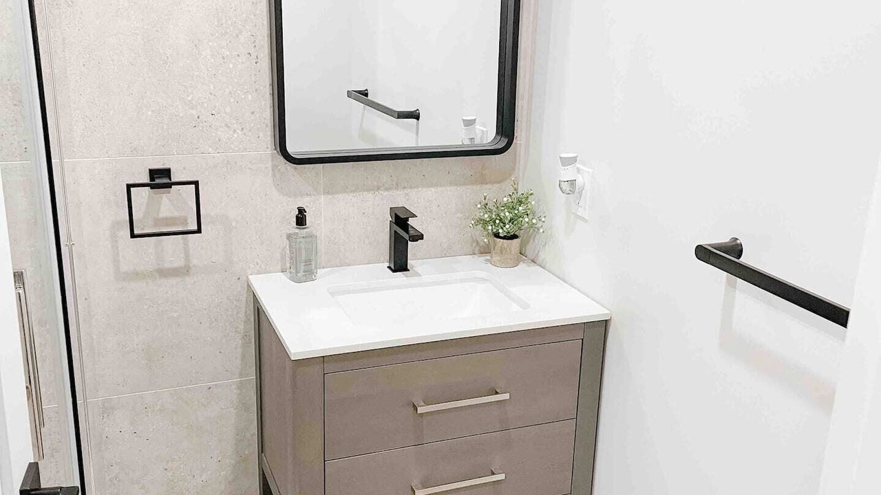 Photo of Bathroom in Long Point