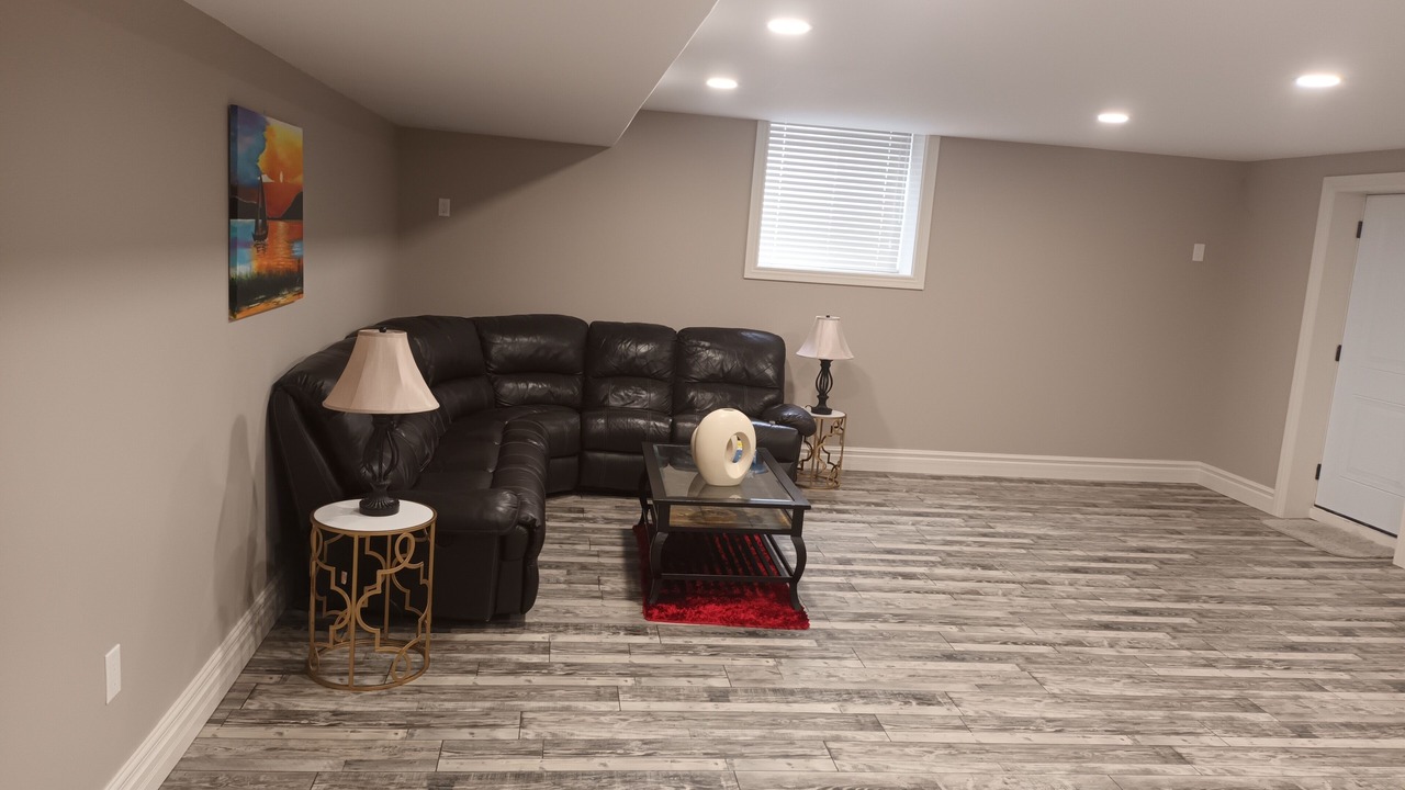 Photo of Livingroom in LaSalle