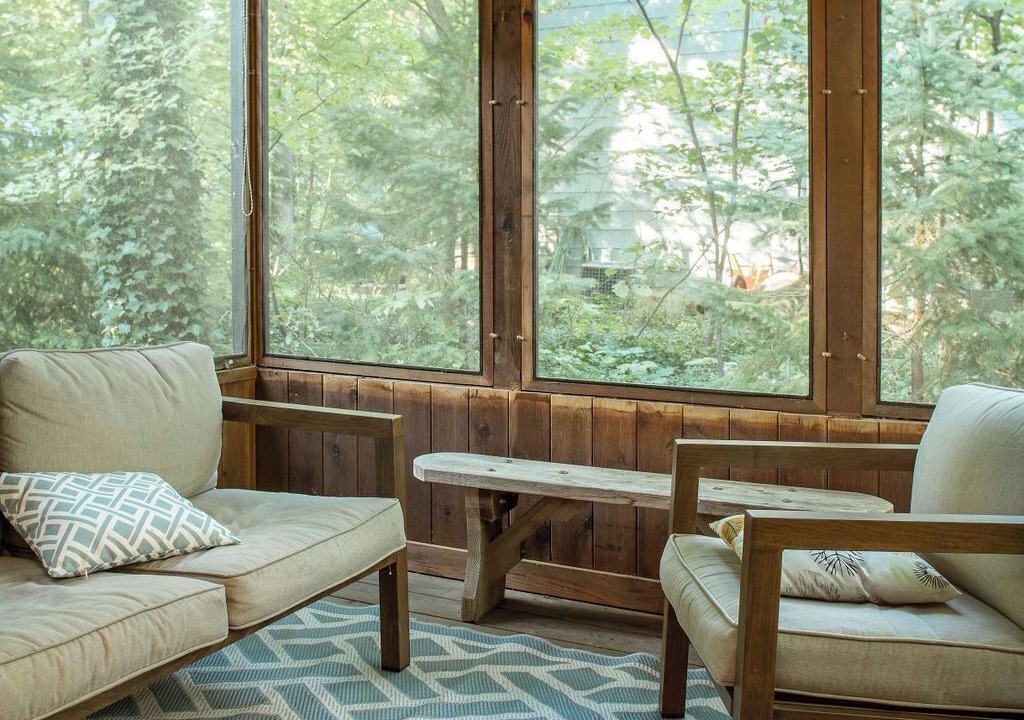 Photo of Livingroom in Grand Bend