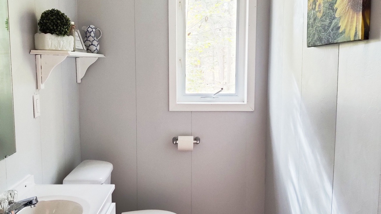 Photo of Bathroom in Rideau Lakes