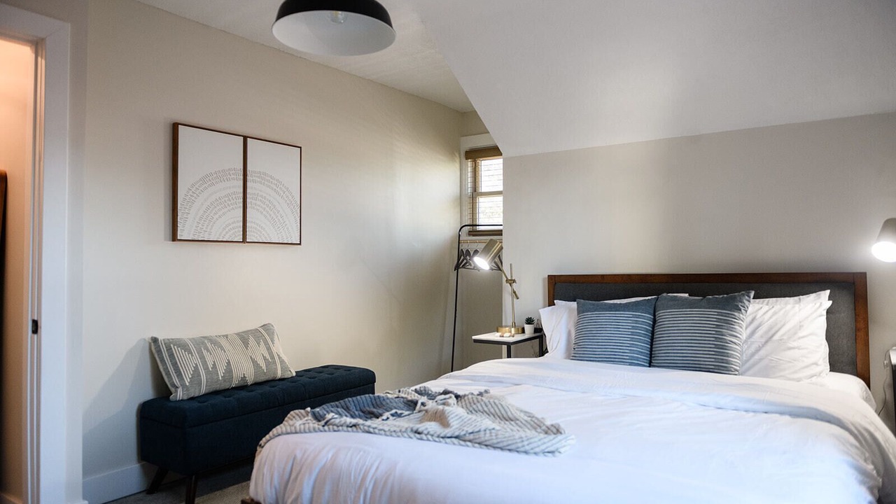 Photo of Bedroom in Midway