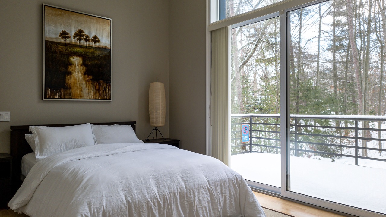 Photo of Bedroom in Grand Bend