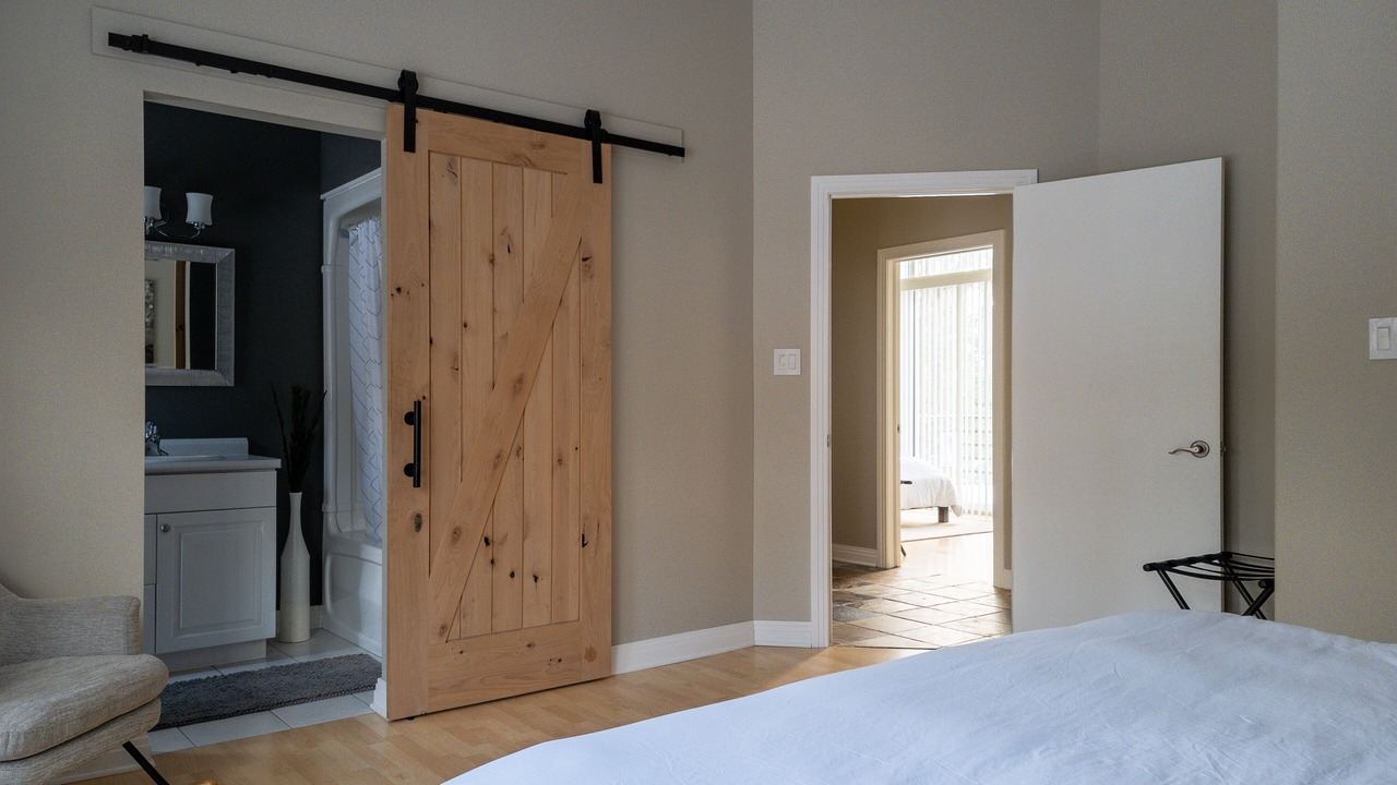 Photo of Bedroom in Grand Bend