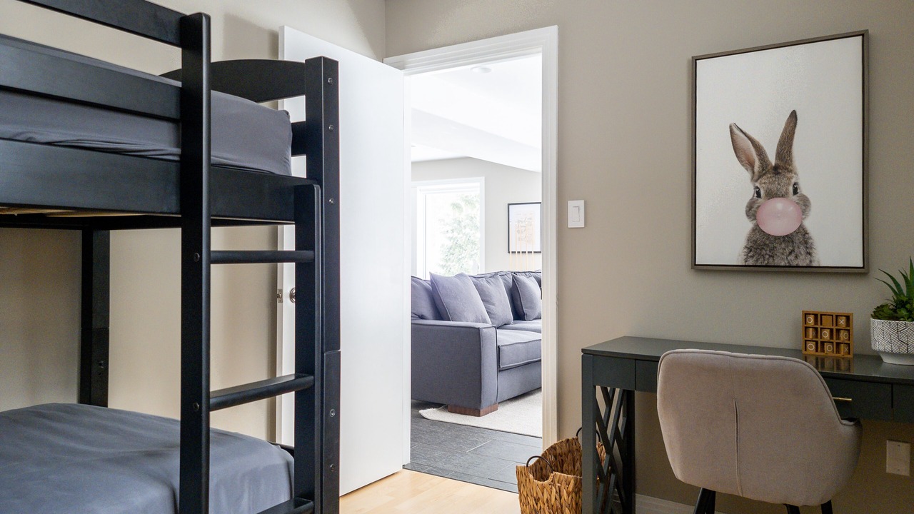 Photo of Bedroom in Grand Bend