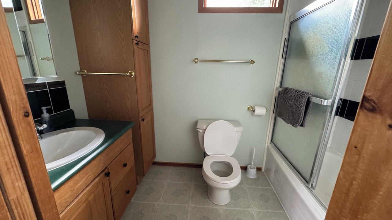 Photo of Bathroom in Highlands East