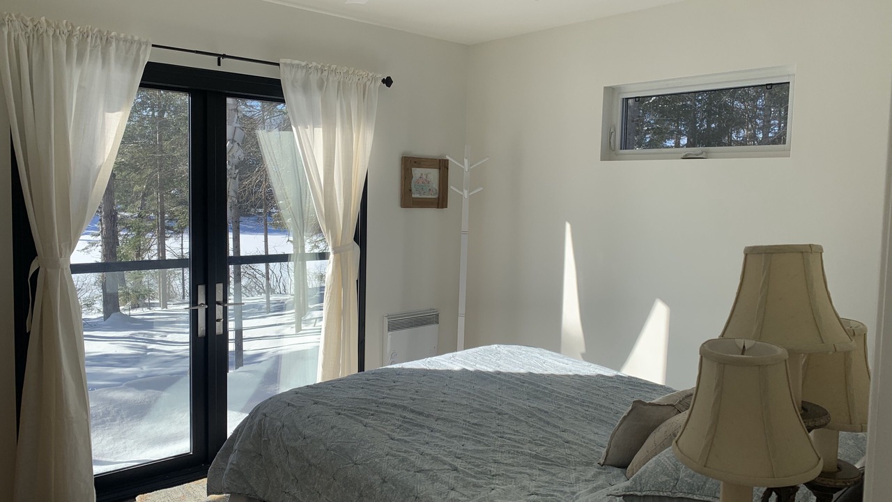 Photo of Bedroom in Bracebridge