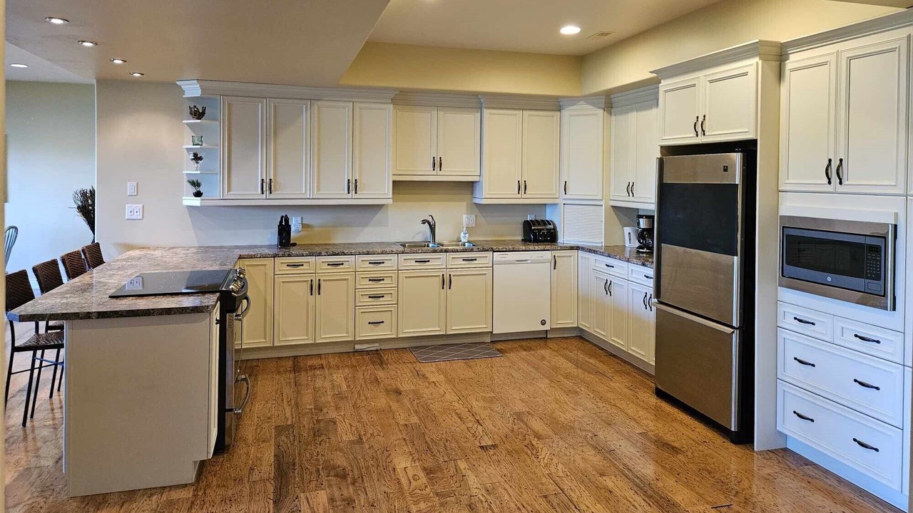Photo of Kitchen in Twin Bay
