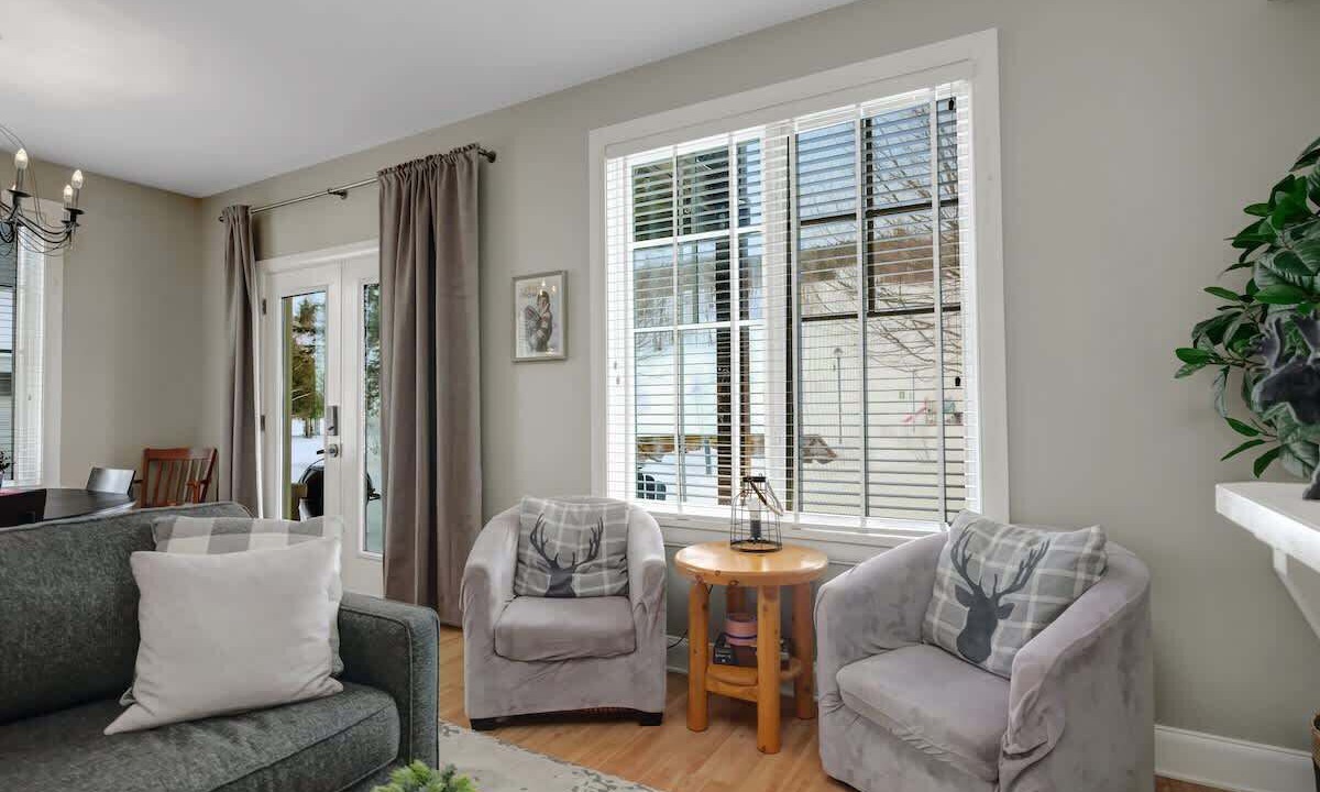 Photo of Livingroom in Calabogie