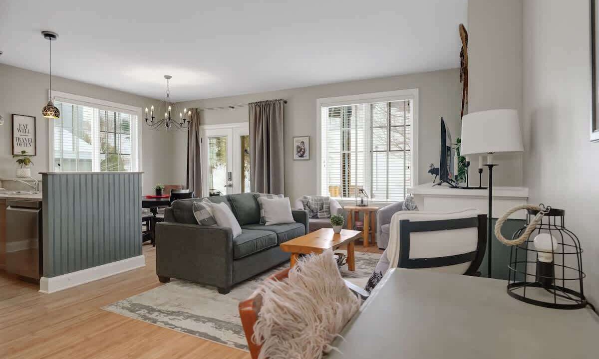 Photo of Livingroom in Calabogie