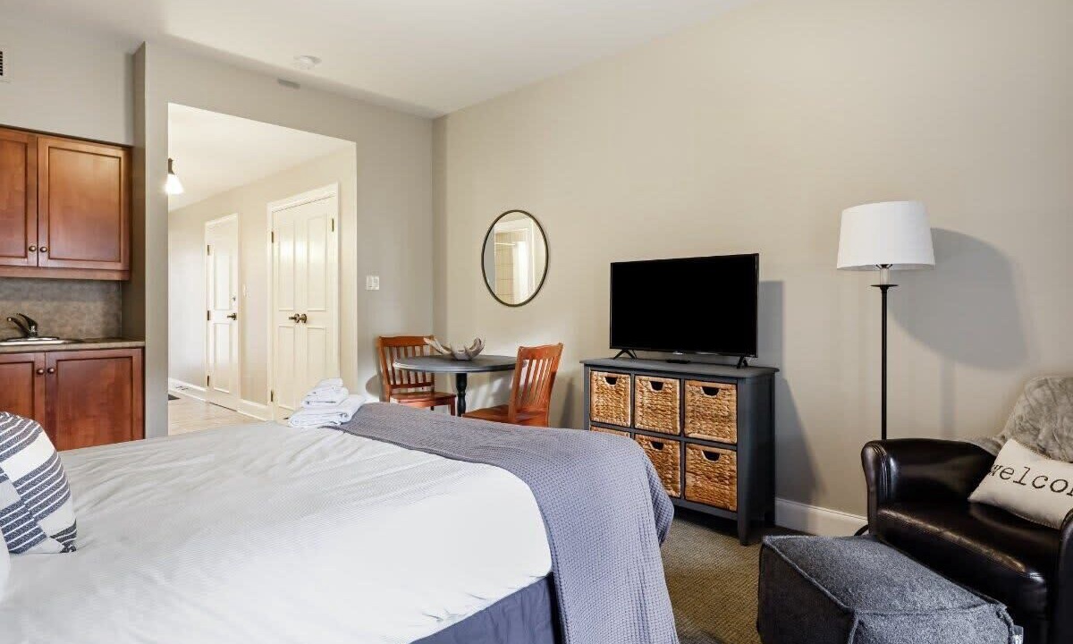 Photo of Bedroom in Calabogie