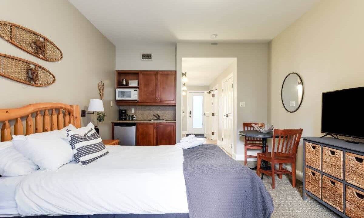 Photo of Bedroom in Calabogie