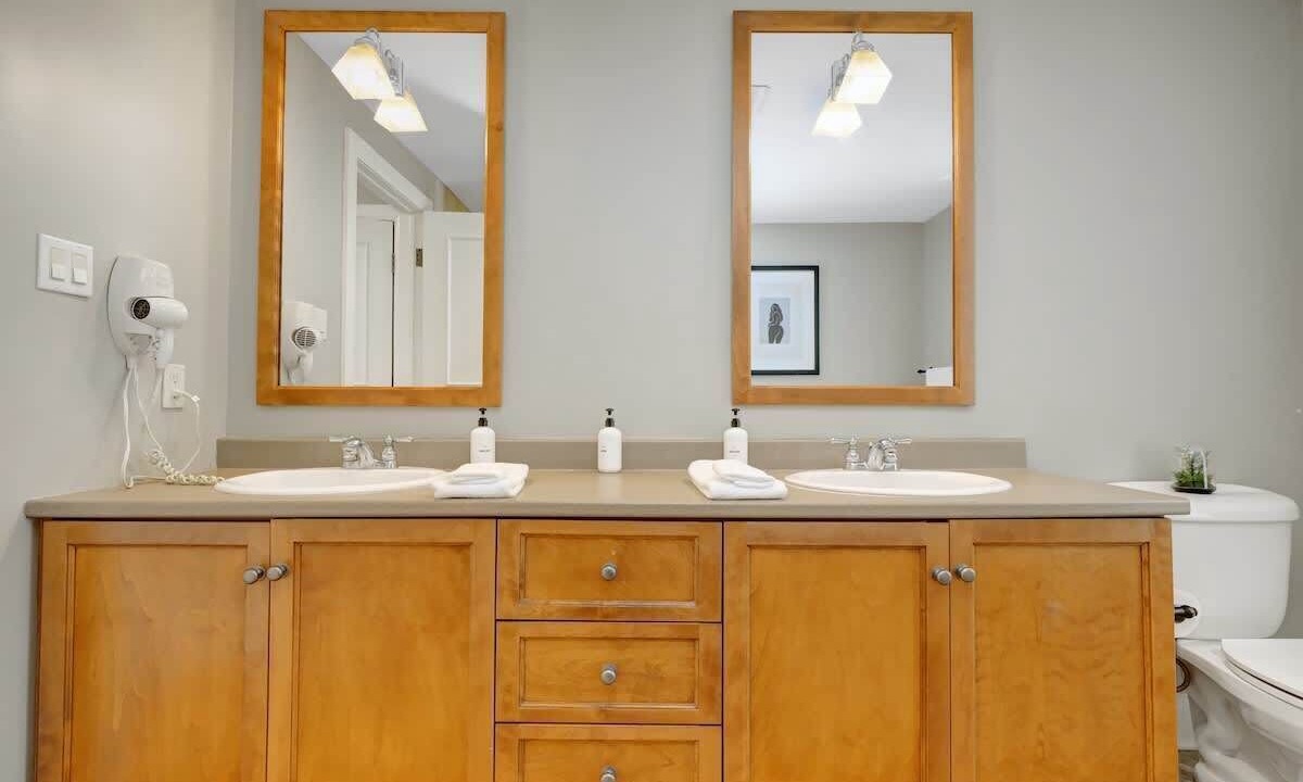 Photo of Bathroom in Calabogie