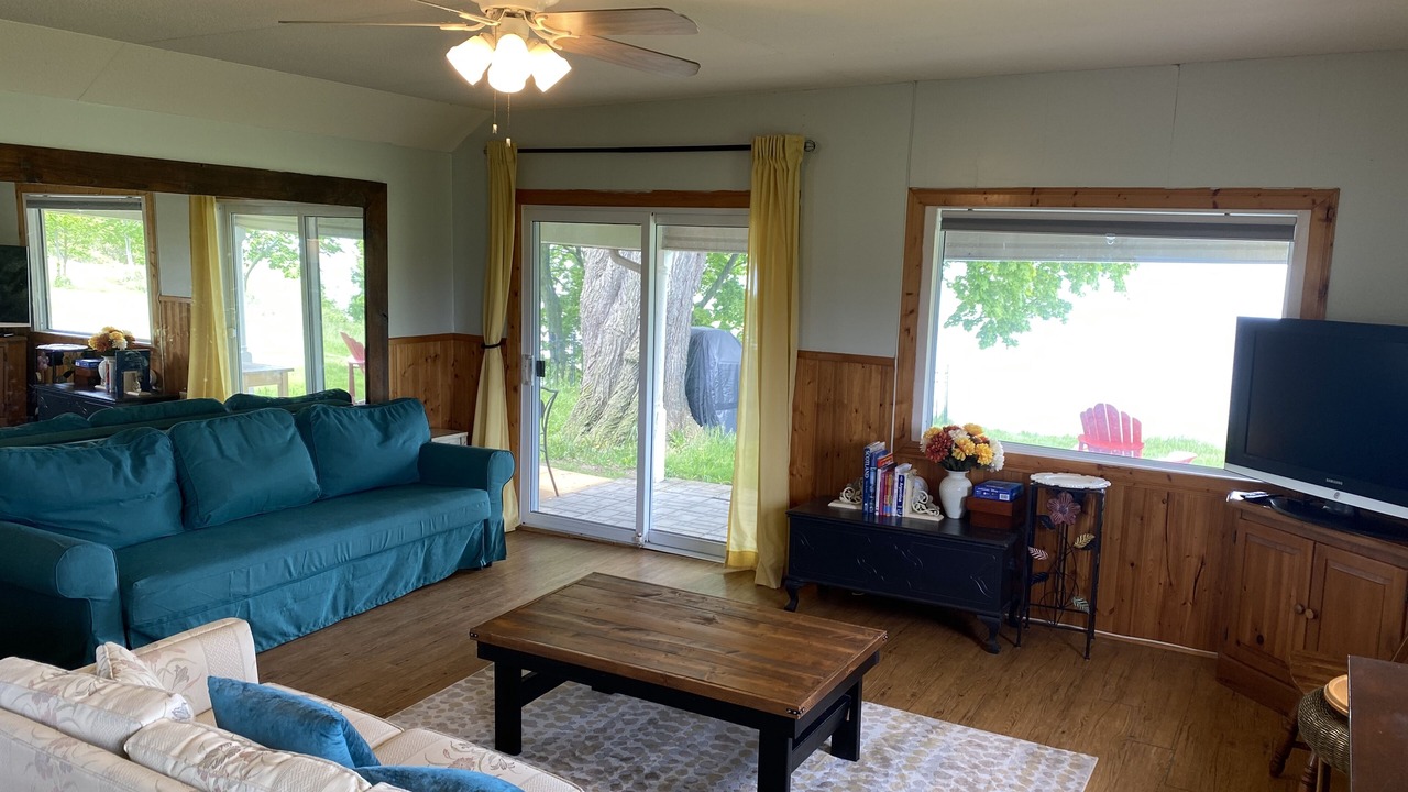 Photo of Livingroom in Louth