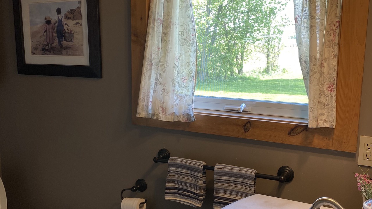 Photo of Bathroom in Louth