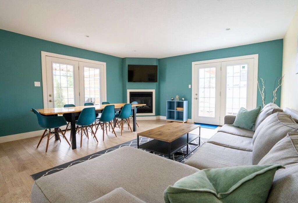 Photo of Livingroom in Grand Bend