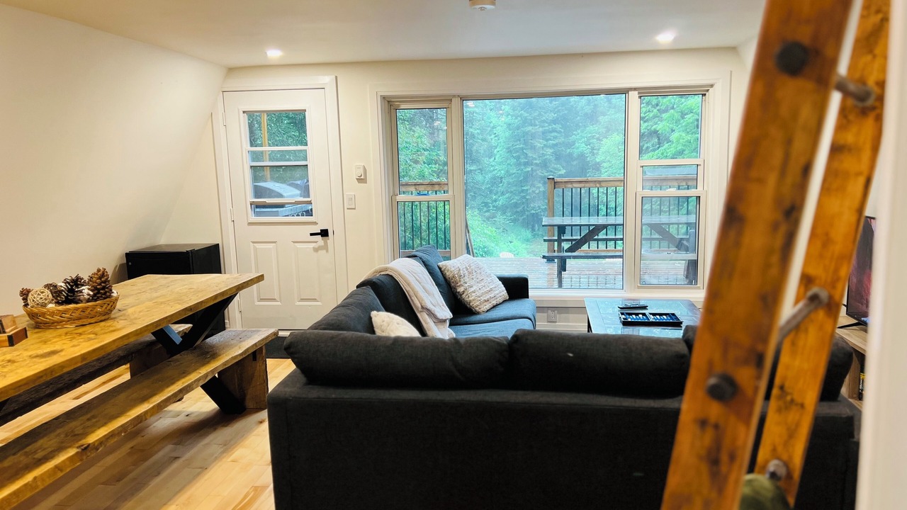Photo of Livingroom in Gooderham