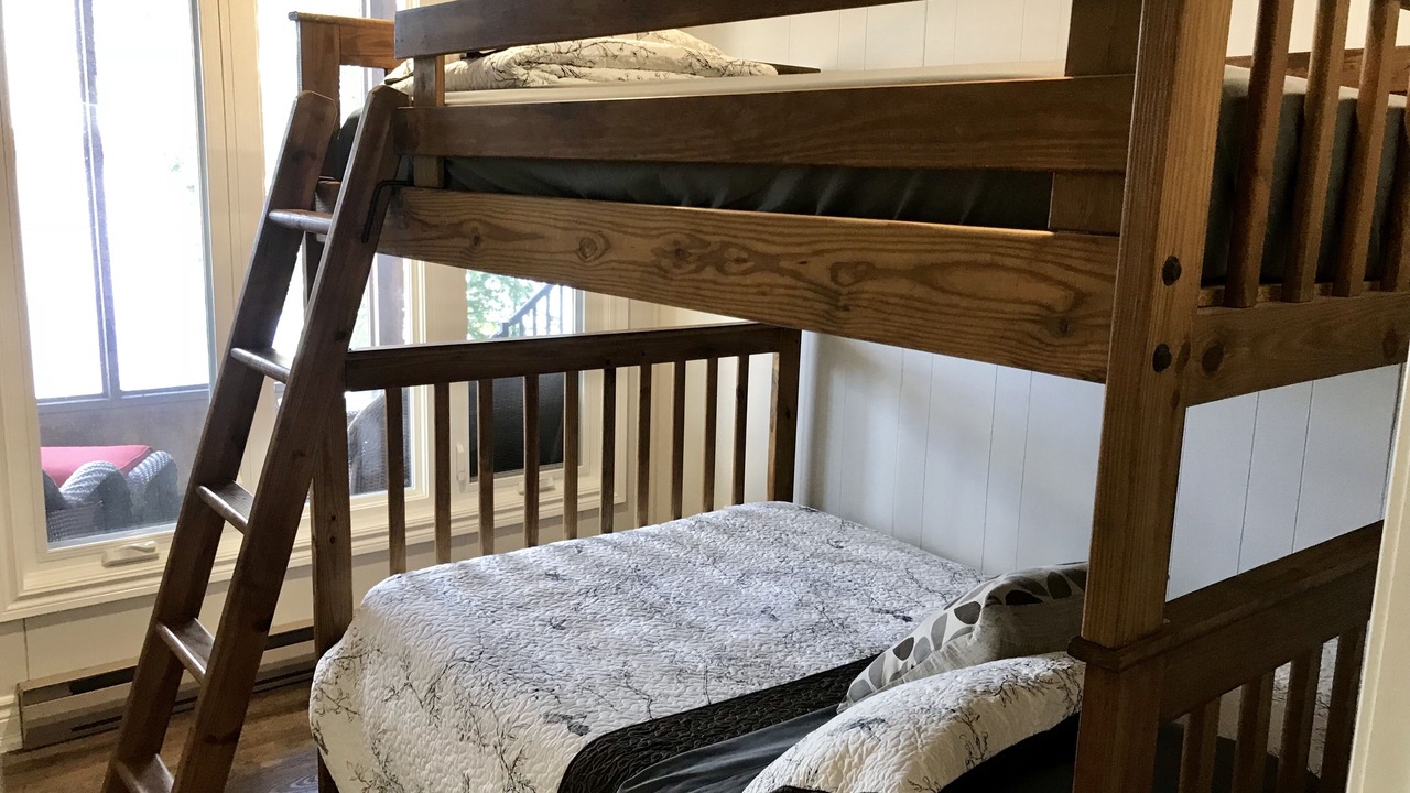 Photo of Bedroom in Lake of Bays
