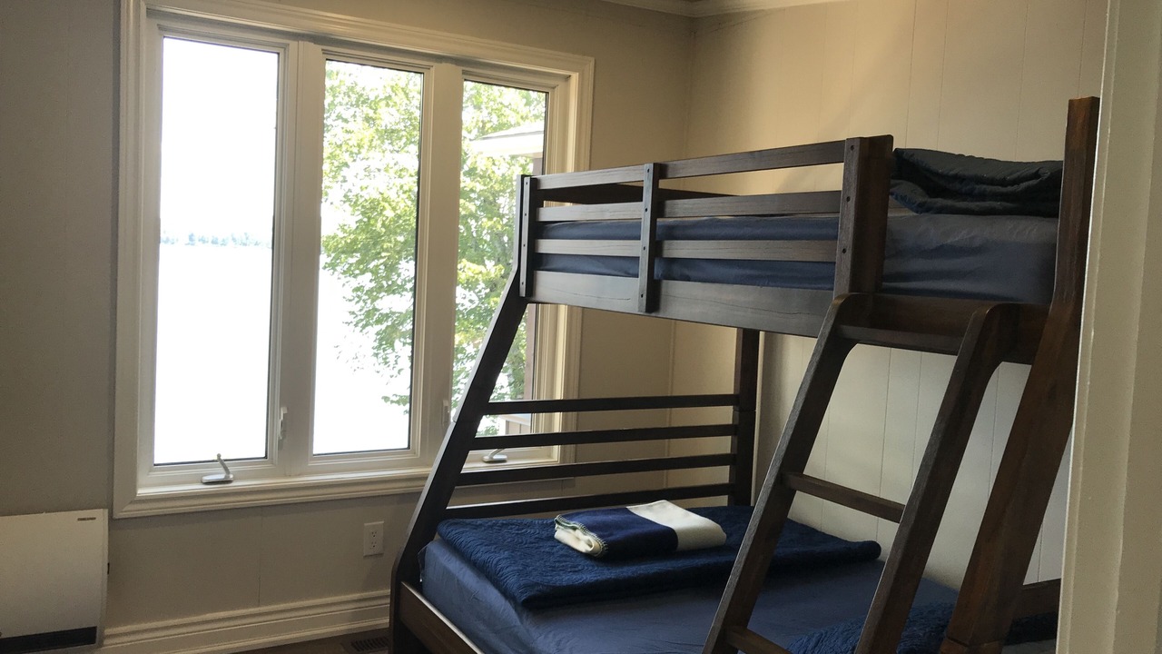 Photo of Bedroom in Lake of Bays