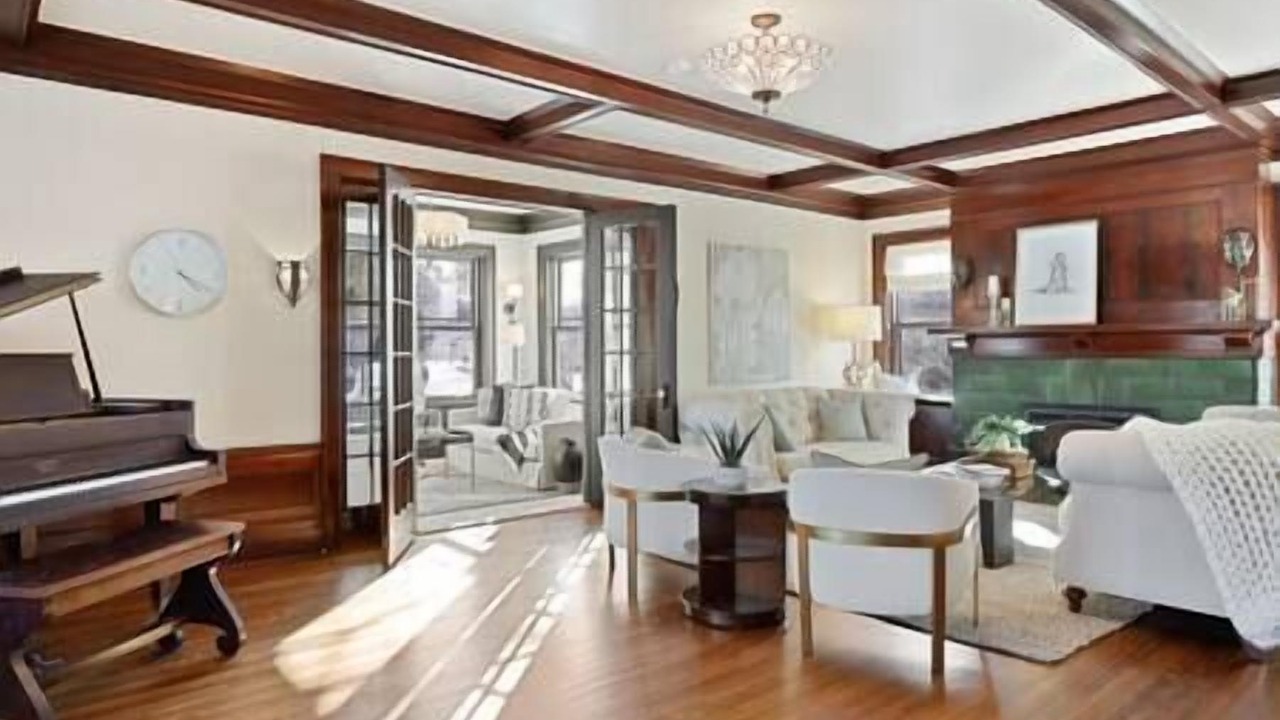 Photo of Livingroom in Calhoun Isles