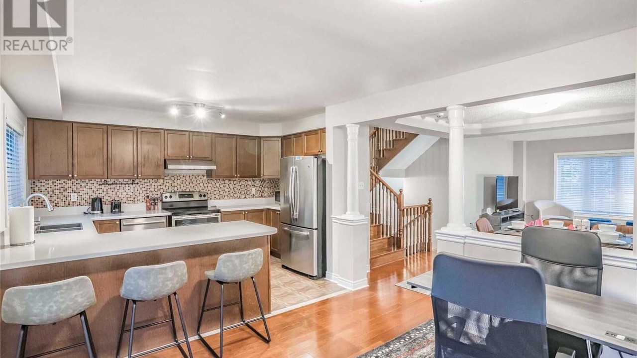 Photo of Kitchen in Central Erin Mills