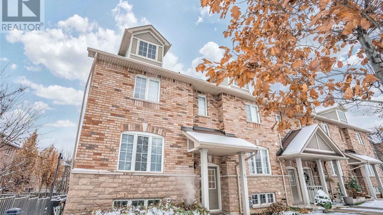 Photo of Outdoor in Central Erin Mills