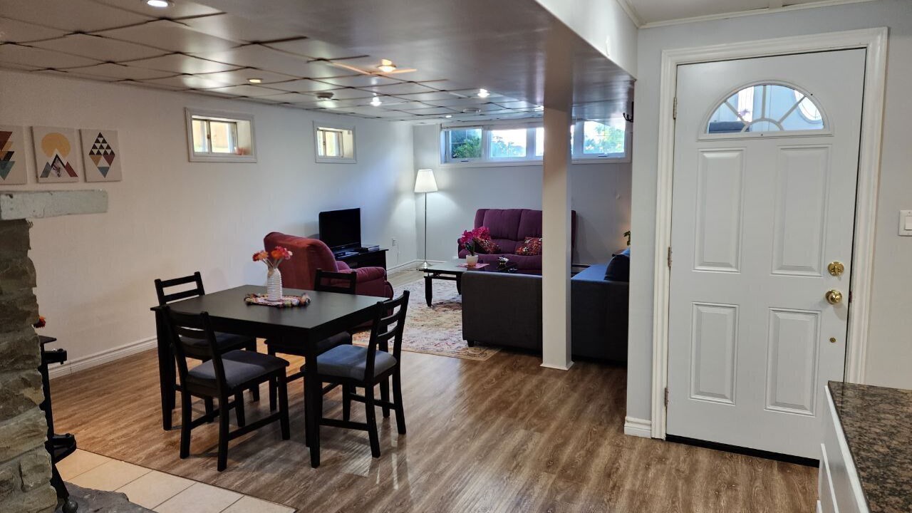 Photo of Livingroom in Newmarket